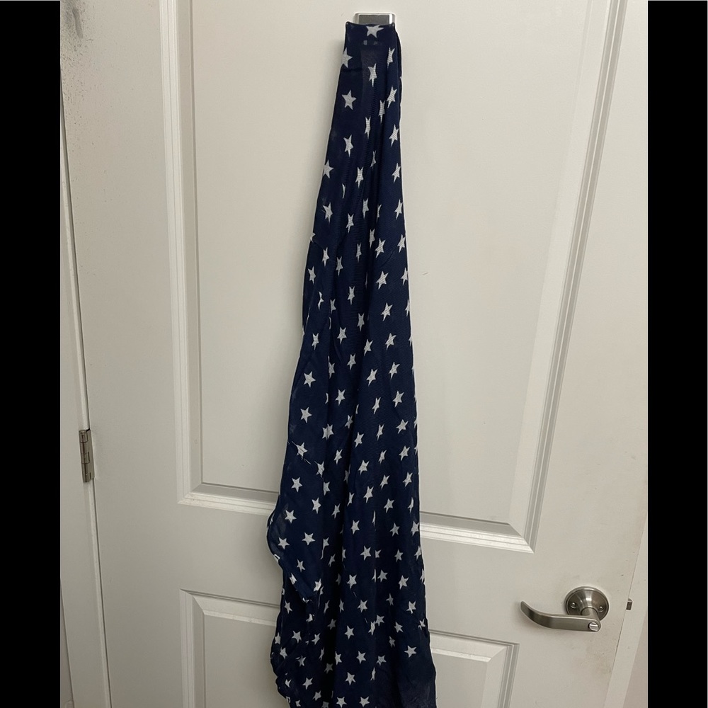 GAP Scarf